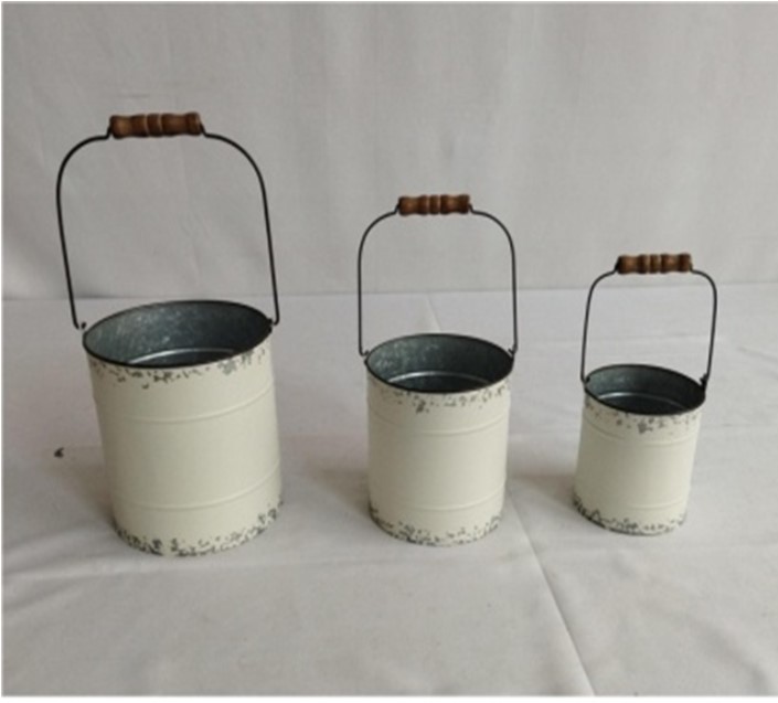 Κασπώ Μεταλλικό Λευκό Με Χερούλι 8.5Χ18.5Χ19cm